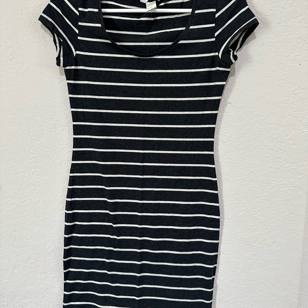H&M Charcoal and White Striped Top
